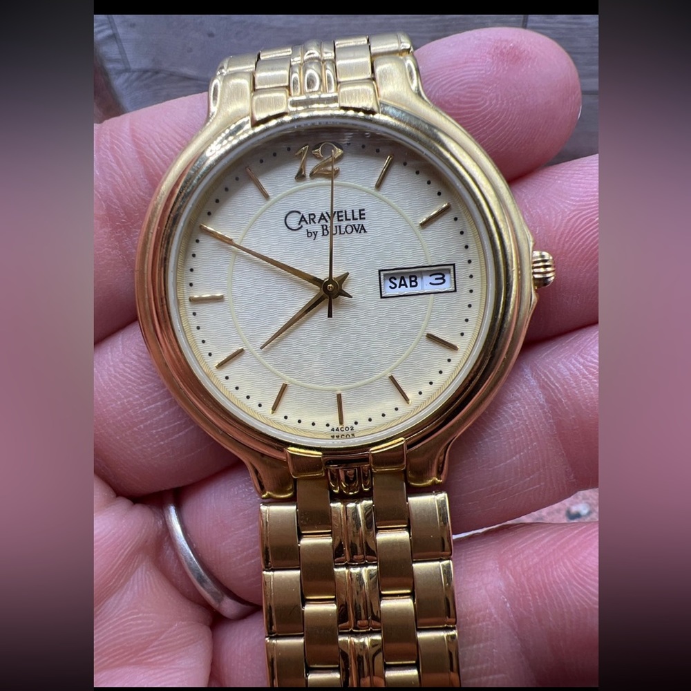 Women's CARAVELLE BULOVA Gold Tone Watch Quartz Water Resistance